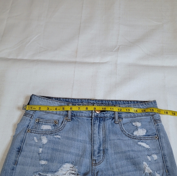 American Eagle Cutoff Denim Shorts Size 8 - Picture 4 of 9